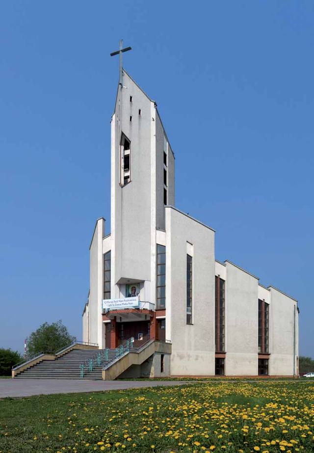 Kościół – Parafia Matki Bożej Królowej Polski, Sandomierz