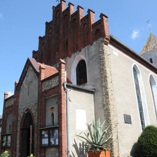 Kościół – Parafia Wniebowzięcia Najświętszej Maryi Panny, Zaręba