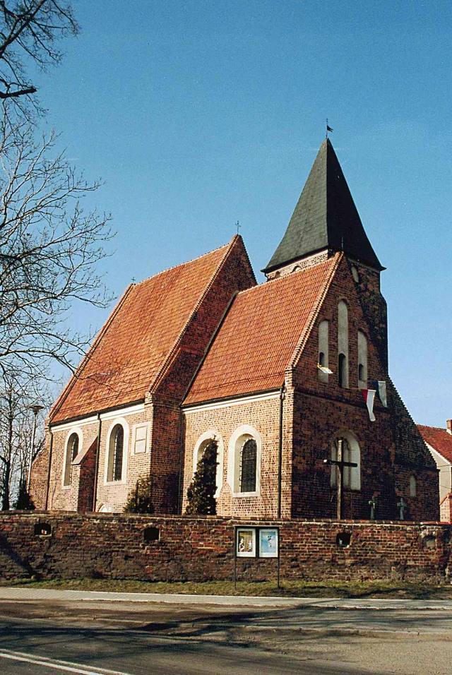 Kościół – Parafia Wniebowstąpienia Pana Jezusa, Jaszkotle