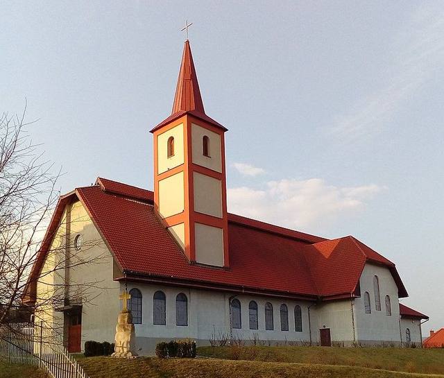 Kościół – Parafia Św. Wojciecha Biskupa, Wałbrzych
