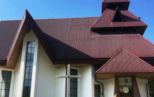 Kościół – Parafia Świętego Jana Chrzciciela, Przysietnica