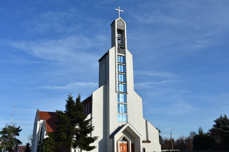 Kościół – Parafia Św. Apostołów Szymona i Judy Tadeusza, Chwaszczyno