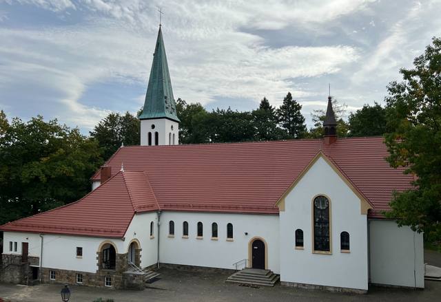 Kościół – Parafia Wniebowzięcia NMP, Szczawno-Zdrój