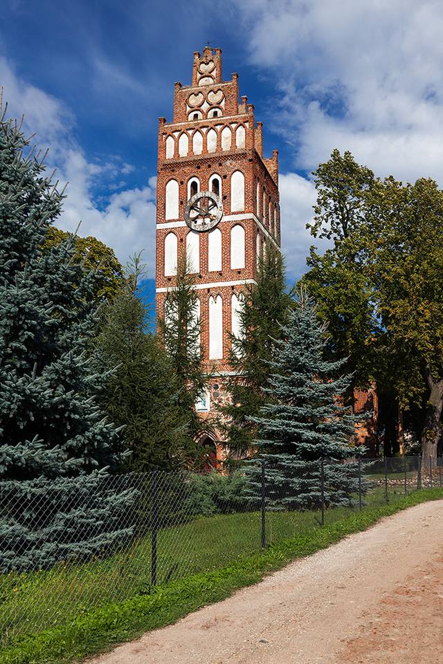 Kościół – Parafia Świętego Jana Chrzciciela, Łankiejmy