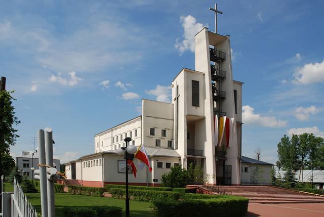 Kościół – Parafia Świętej Rodziny, Czarna Białostocka