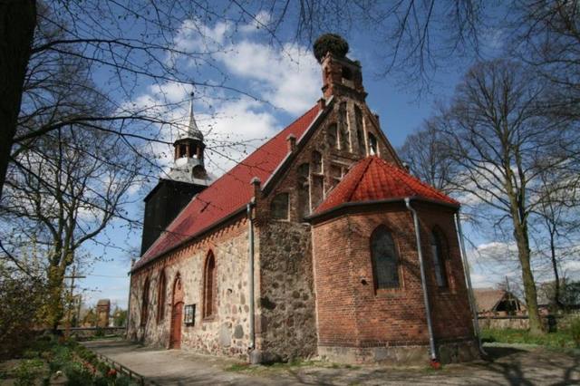 Kościół – Parafia św. Stanisława BM, Kozielice