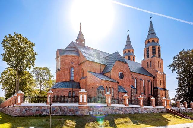Kościół – Parafia Narodzenia NMP, Wąsewo