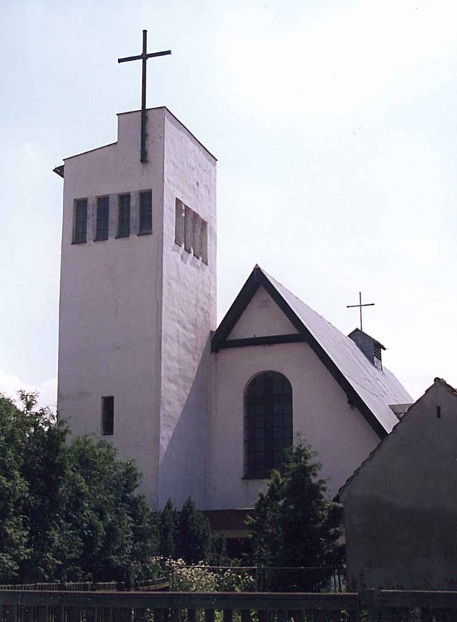 Kościół – Parafia Wniebowzięcia Najświętszej Maryi Panny, Stobrawa