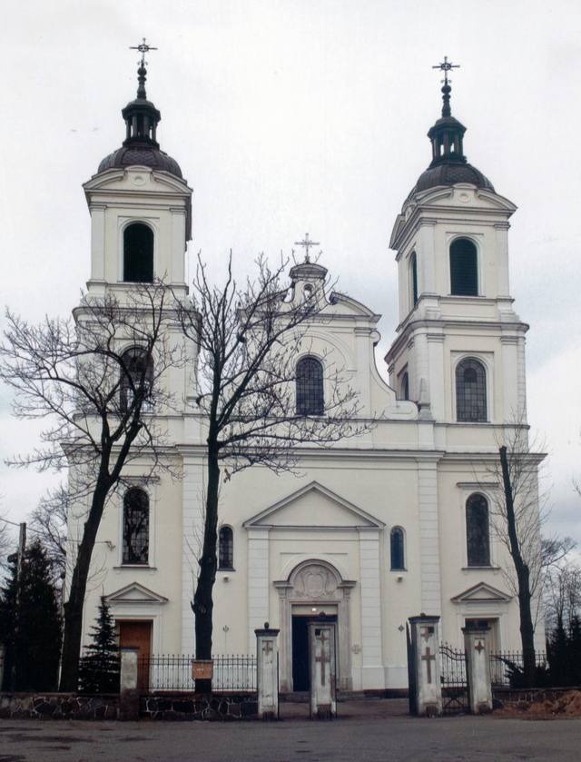 Kościół – Parafia Świętego Benedykta i Świętej Anny, Srock