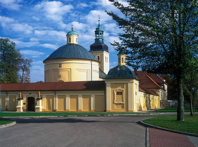 Kościół – Parafia Nawiedzenia Najświętszej Maryi Panny, Stoczek Klasztorny
