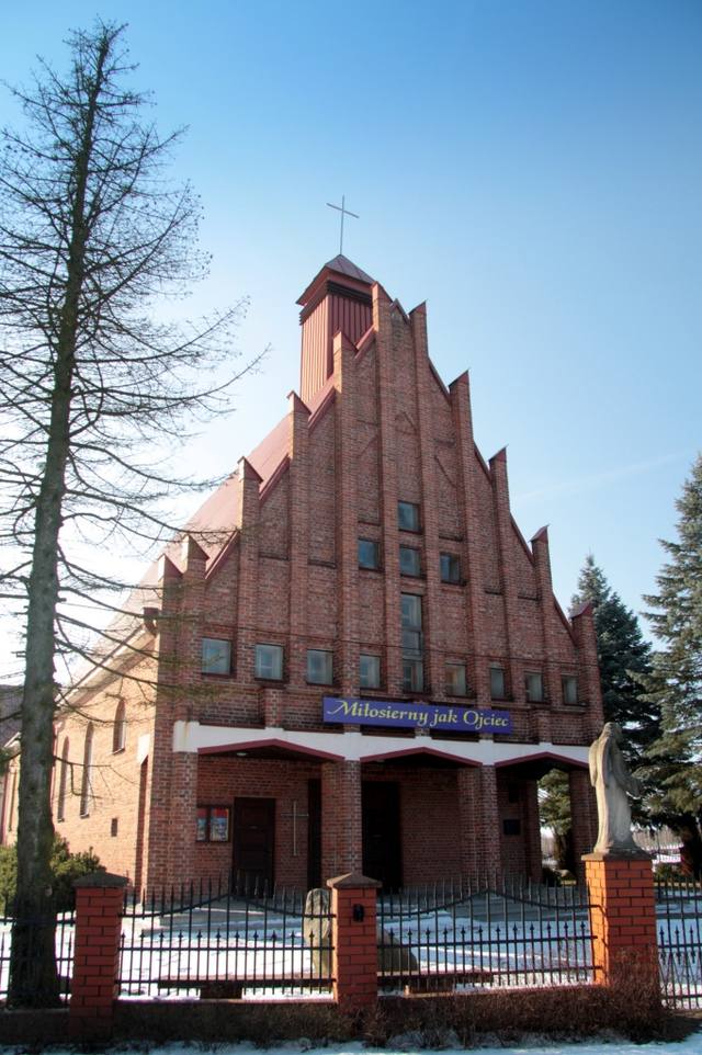 Kościół – Parafia Św. Józefa Oblubieńca NMP, Zarzecze