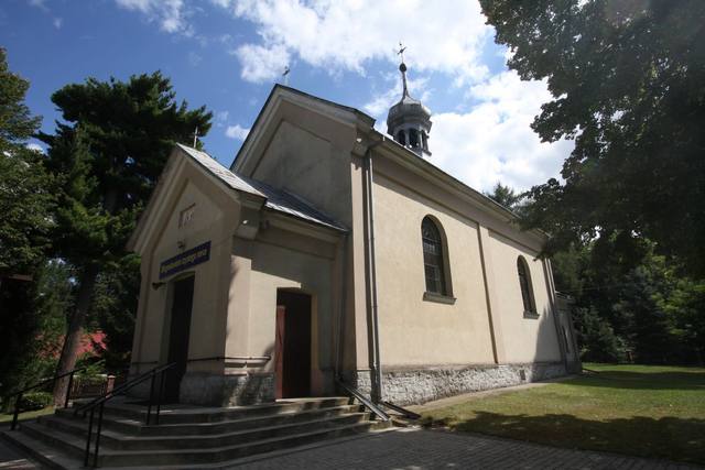 Kościół – Parafia Narodzenia Najświętszej Maryi Panny, Siedliska