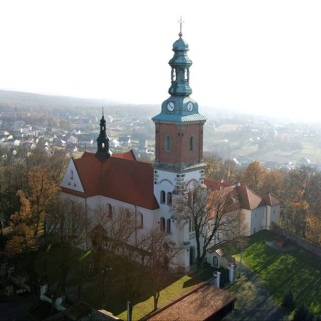 Kościół – Parafia Stygmatów św. Franciszka i Archidiecezjalne Sanktuarium Pana Jezusa Cierpiącego „Ecce Homo”, Alwernia