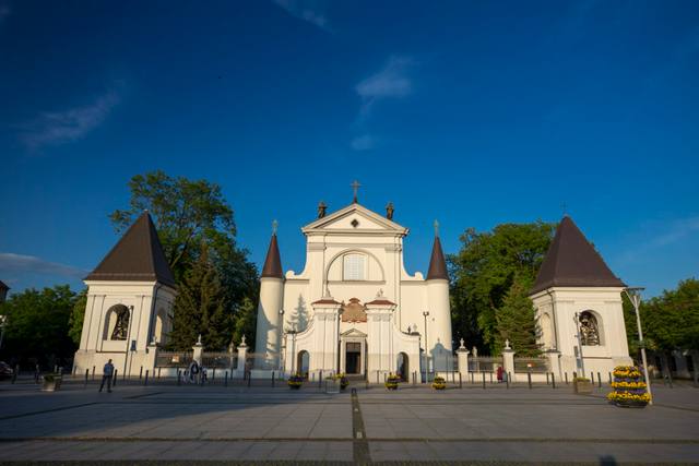 Kościół – Parafia Wniebowzięcia Najświętszej Maryi Panny, Węgrów
