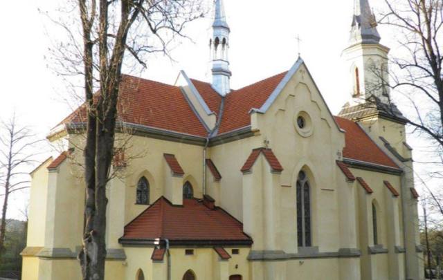 Kościół – Parafia Nawiedzenia Najświętszej Maryi Panny, Nawojowa