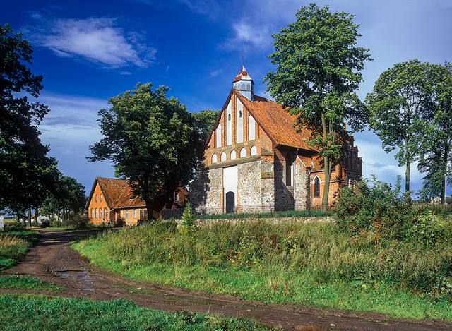 Kościół – Parafia Świętego Marcina z Tours, Ełdyty Wielkie
