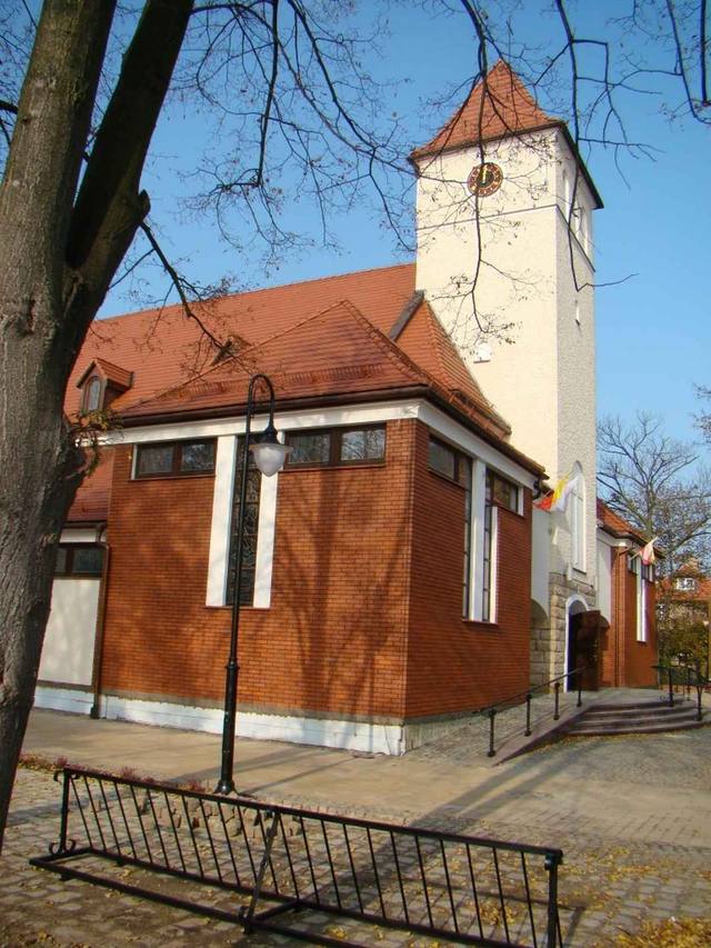 Kościół – Parafia Św. Anny, Wrocław-Oporów