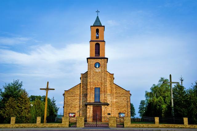 Kościół – Parafia Świętej Rodziny, Śmiary