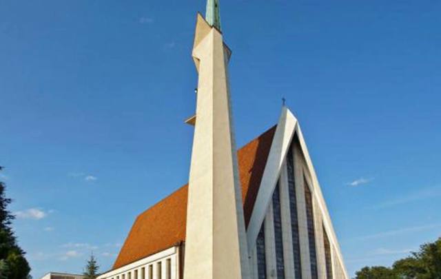 Kościół – Parafia Świętego Józefa i Matki Bożej Fatimskiej, Tarnów