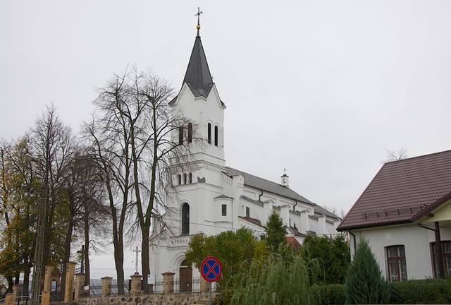 Kościół – Parafia Narodzenia NMP, Krypno