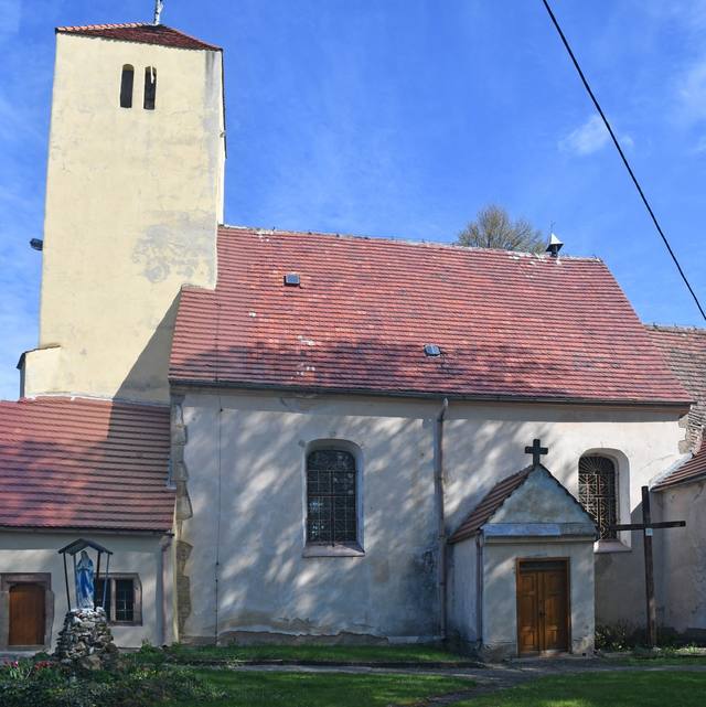 Kościół – Parafia Świętych Piotra i Pawła, Lipa