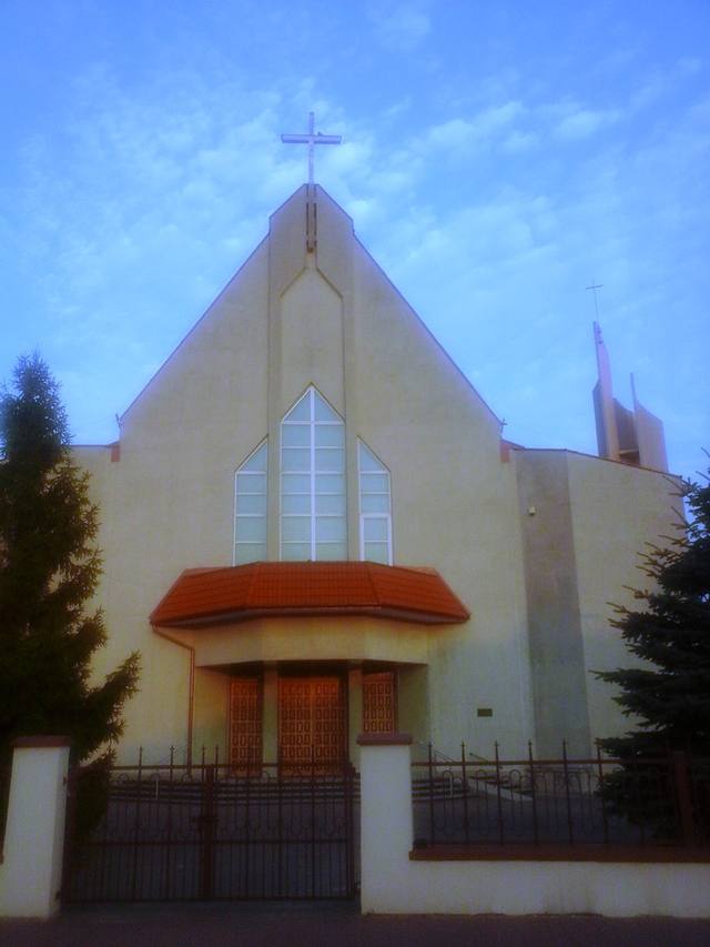Kościół – Parafia Najświętszego Serca Jezusowego, Starachowice