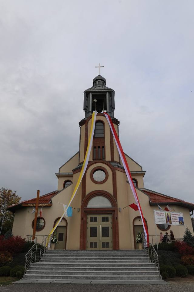 Kościół – Parafia Matki Bożej Wspomożenia Wiernych, Kraków-Prusy