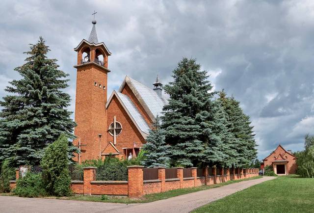 Kościół – Parafia Matki Bożej Częstochowskiej, Mściów