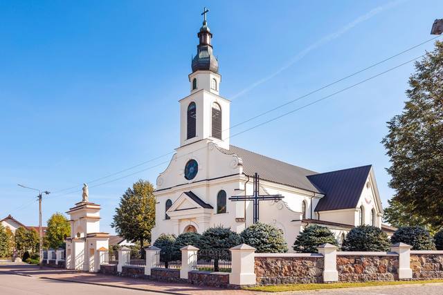Kościół – Parafia Narodzenia NMP, Nowogród