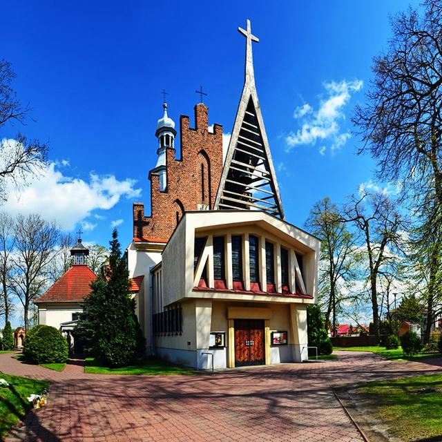Kościół – Parafia Narodzenia Najświętszej Maryi Panny, Zielonki
