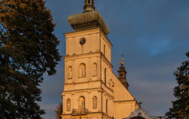 Kościół – Parafia Oczyszczenia Najświętszej Maryi Panny, Odporyszów